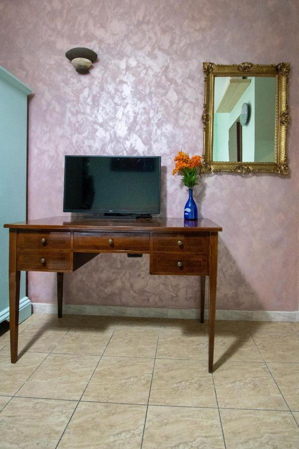 B&B Colorful Suite Yard Roma Ngoại thất bức ảnh