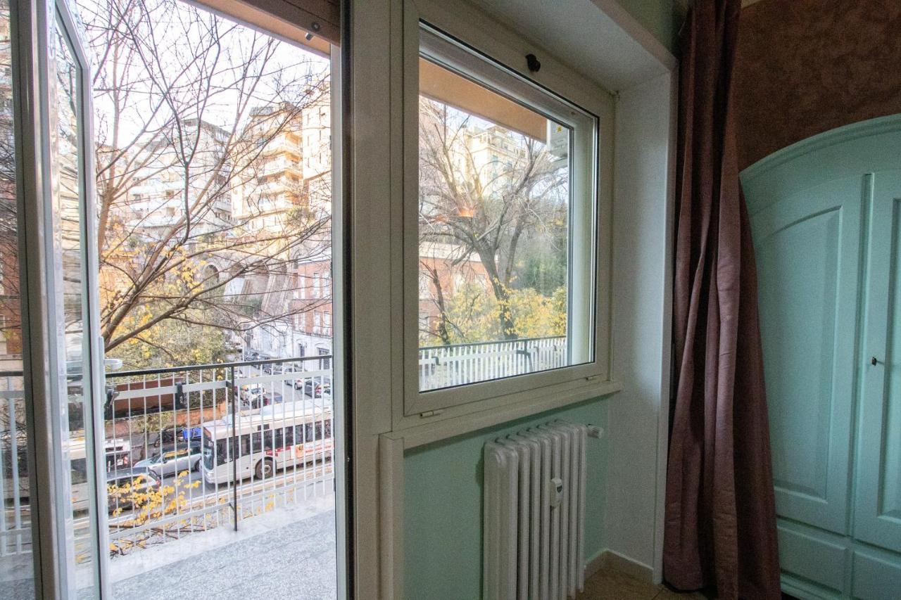 B&B Colorful Suite Yard Roma Ngoại thất bức ảnh